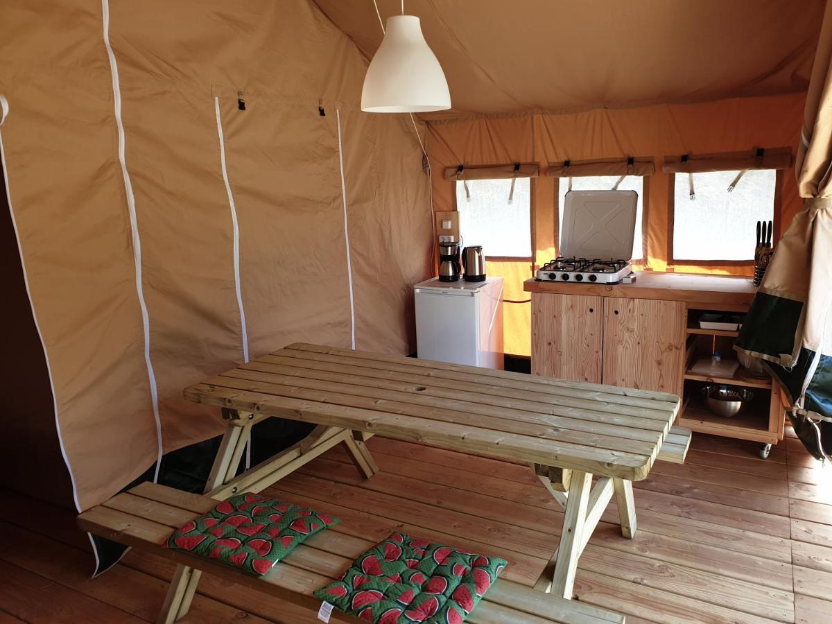 Vakantiepark De Bergen Wanroij - Safaritent 외부 사진