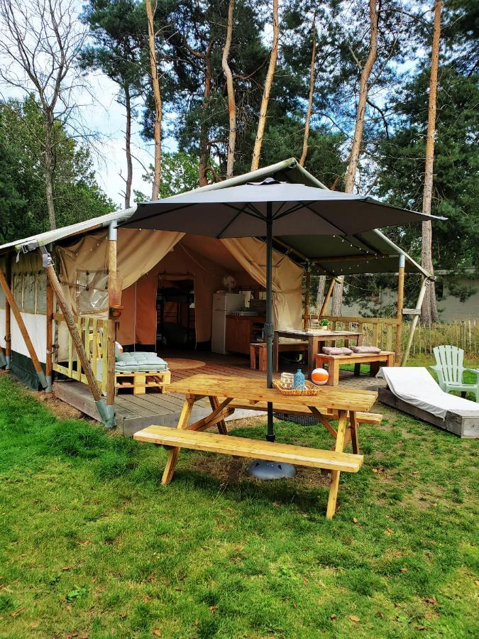 Vakantiepark De Bergen Wanroij - Safaritent 외부 사진