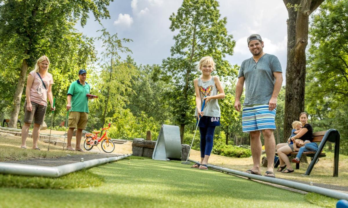 Vakantiepark De Bergen Wanroij - Safaritent 외부 사진